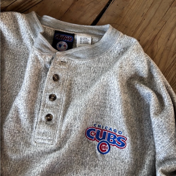 Chicago Cubs Gray Henley Sweatshirt - Picture 2 of 4